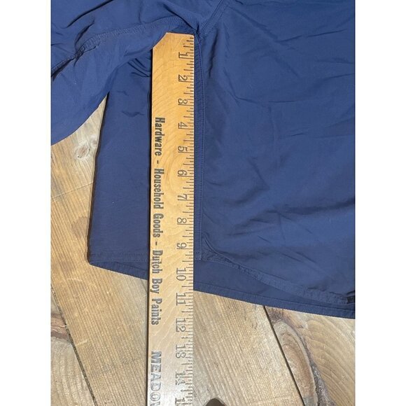 Mens Patagonia nylon shorts. Navy. Size 34 - Picture 4 of 4